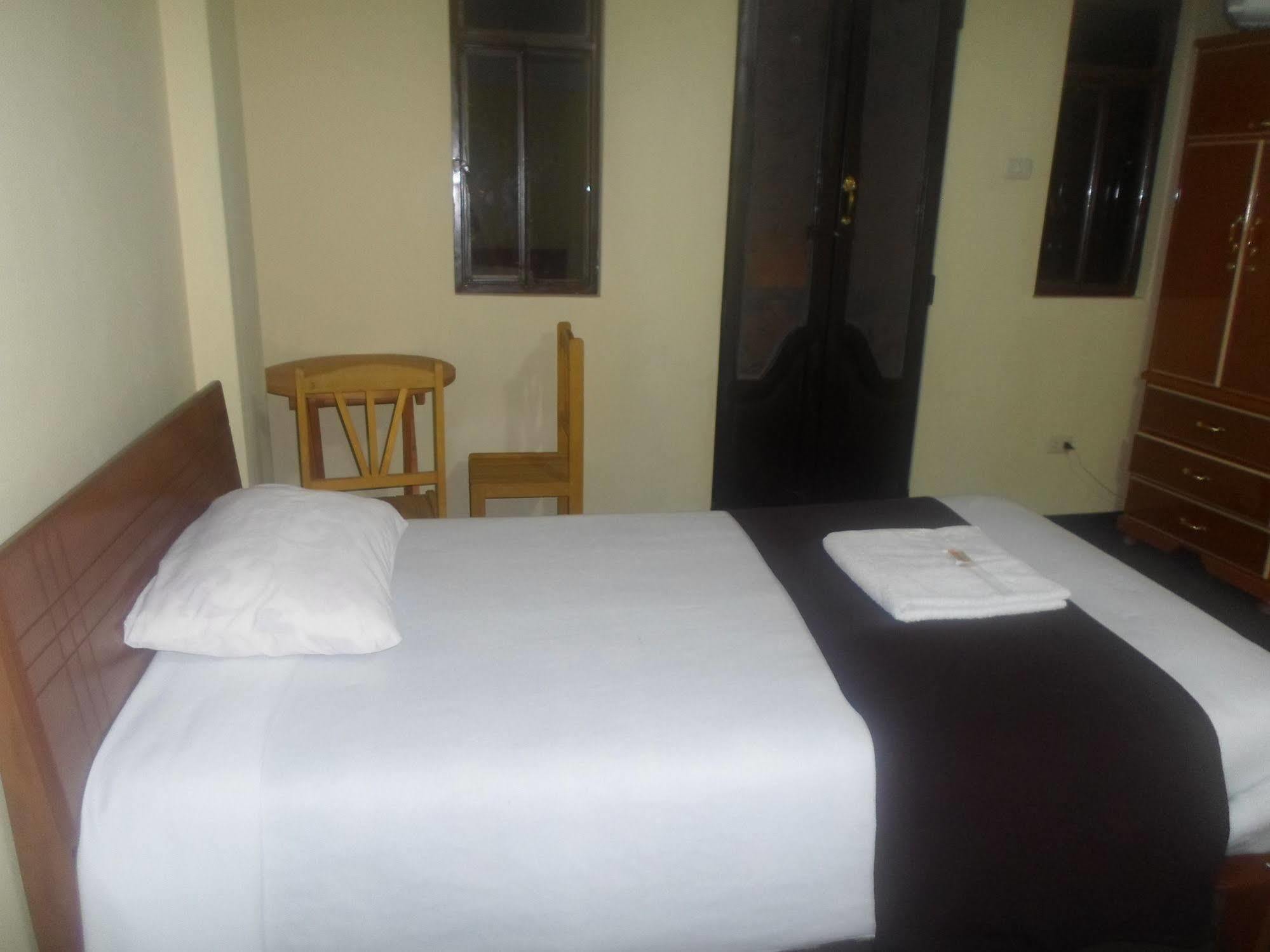 Hostal Casa Del Montanista Huaraz  Luaran gambar